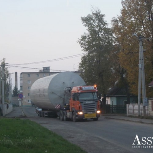 AsstrA-transportation-of-cylinder-tanks_3